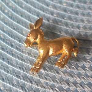 Crown Trifari Vintage Brushed Gold-Toned Donkey With Red Gem Eye